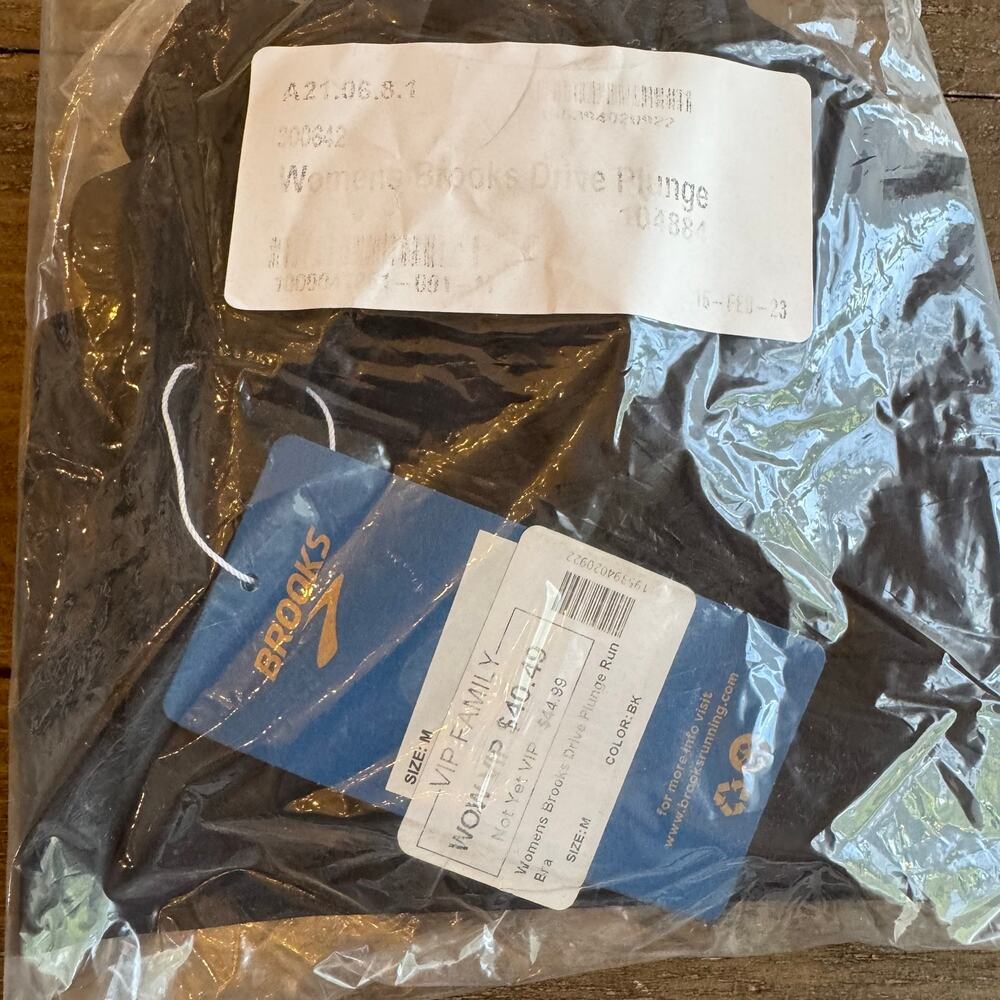 BROOKS Drive Plunge Sports Bra Medium High Impact Black Compression Running NWT - Picture 7 of 7